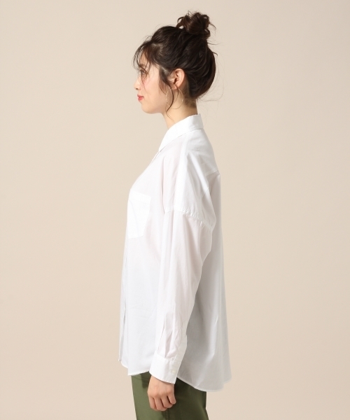 LOWRYS FARM(ローリーズファーム)の「BIGシャツ 784115 (シャツ/ブラウス・レディース・オフホワイト/ネイビー/レッド/ブラック・LARGE/MEDIUM)」の7枚目の写真