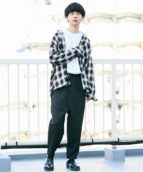 kutir（クティール）の「BIG SHIRTS / チェックビッグシャツ　柄アソート（シャツ/ブラウス・メンズ・ホワイト系その他/ベージュ系その他/ブルー系その他/ダークブラウン/ブラック/モカ/キャメル・MEDIUM/LARGE）」の4枚目の写真