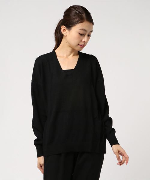 YECCA VECCA（イェッカヴェッカ）の「抜き衿ニットプルオーバー（ニット/セーター・レディース・ブラック/ベージュ/イエロー/ラベンダー/杢グレー・FREE）」の2枚目の写真