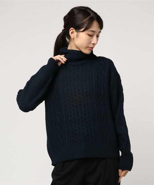 KOBE LETTUCE（コウベレタス）の「選べる2TYPE[Vネック/タートルネック]ゆるシルエットケーブルニットトップス＊レディース/セーター/長袖[C3274]神戸レタス（ニット/セーター・レディース・アイボリー/グレイッシュベージュ/キャメル/モスグリーン/パープル/チャコールグレー/ネイビー/ホワイト系その他/ベージュ系その他/イエロー系その他/グリーン系その他/パープル系その他/グレー系その他/ブルー系その他・FREE）」の10枚目の写真