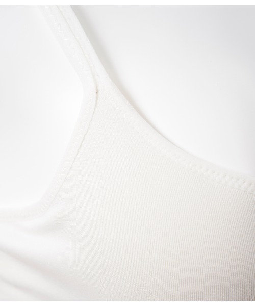 PEACH JOHN(ピーチジョン)の「【しっかり盛れるカップ付きキャミ!お気に入り登録者数1.4万人】ワークブラキャミソール(インナーウェア/肌着・レディース・ベージュ/オフホワイト/ブラック/ブルー/ヘザーグレー/モカ/ピンクベージュ・MEDIUM/SMALL/MG/SG)」の9枚目の写真