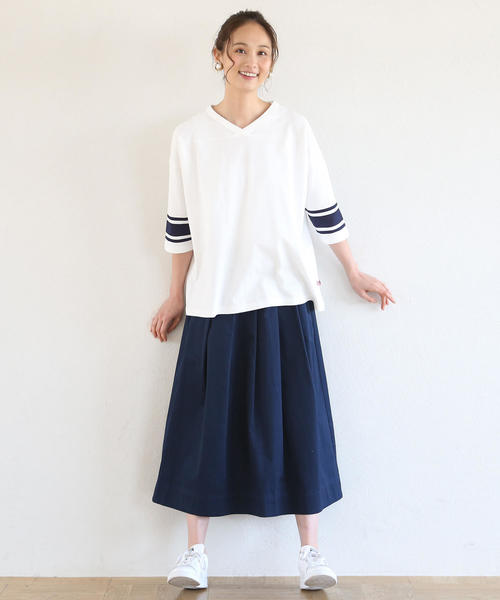 coen（コーエン）の「USAコットンVネックフットボールT(カットソー)（Tシャツ/カットソー・レディース・ホワイト/コバルトブルー・FREE）」の6枚目の写真