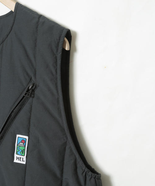 MEI（メイ）の「【GO OUT3月号掲載】MEI（メイ）別注アウトドアベスト（ダウンベスト・メンズ・ダークグレー/オリーブ・SMALL/X-LARGE/LARGE/MEDIUM）」の4枚目の写真