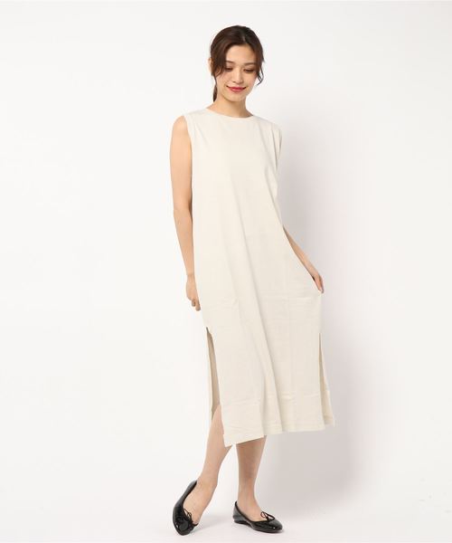 LOWRYS FARM(ローリーズファーム)の「ピグメントワンピノースリーブ 840396(ワンピース・レディース・ブラック/ベージュ/ブルー/アイボリー・FREE)」の7枚目の写真
