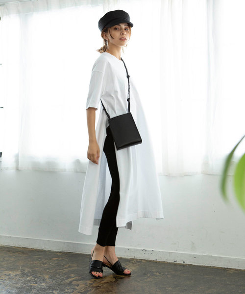 marjour(マージュール)の「SQUARE SHOULDER BAG(ショルダーバッグ・レディース・ブラック・FREE)」の7枚目の写真