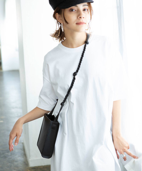 marjour(マージュール)の「SQUARE SHOULDER BAG(ショルダーバッグ・レディース・ブラック・FREE)」の8枚目の写真