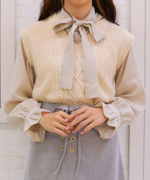 PairPair(ペアペア)の「2WAYボウタイキャンディスリーブブラウス(シャツ/ブラウス・レディース・グリーン/ボルドー/スモークピンク/ライトベージュ・FREE)」の11枚目の写真