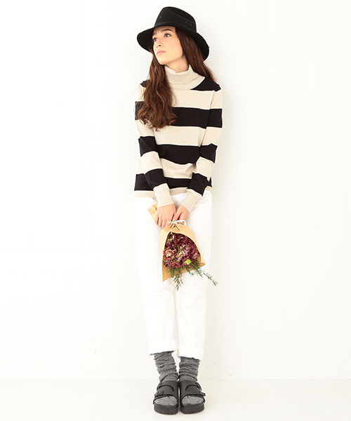BEAMS BOY(ビームスボーイ)の「BEAMS BOY / 14ゲージ ボーダー タートルニット(ニット/セーター・レディース・ナチュラル/グリーン系その他/ネイビー・ONE SIZE)」の19枚目の写真