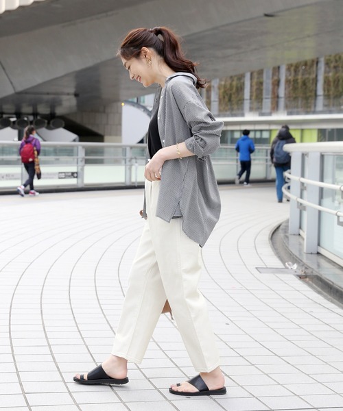 GLOBAL WORK(グローバルワーク)の「らくっショントングサンダル/865571(サンダル・レディース・ブラック/ブラウン/ゼブラ/ライトベージュ/パイソン/アイボリー/ブラウン系その他2/ベージュ/ブラウン系その他/キャメル/グリーン系その他4/ライトグレー・SMALL/MEDIUM/LARGE/X-LARGE)」の13枚目の写真