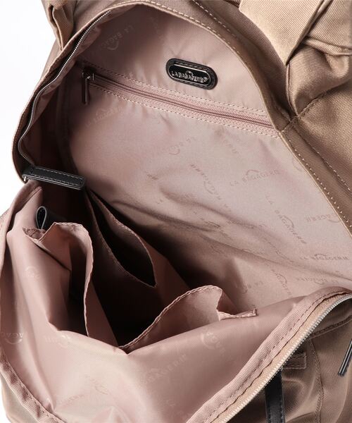 LA BAGAGERIE（ラバガジェリー）の「【復刻リニューアル】リボン持ち手リュックサック（バックパック/リュック・レディース・ブラック/グレー/ベージュ/ネイビー/シルバー・FREE）」の8枚目の写真