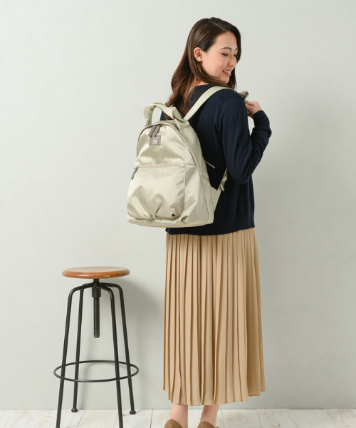 LA BAGAGERIE（ラバガジェリー）の「【復刻リニューアル】リボン持ち手リュックサック（バックパック/リュック・レディース・ブラック/グレー/ベージュ/ネイビー/シルバー・FREE）」の16枚目の写真