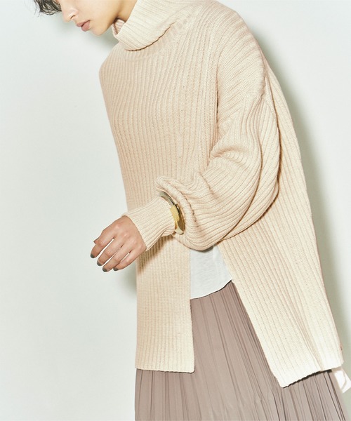 titivate（ティティベイト）の「ｽﾘｯﾄﾃﾞｻﾞｲﾝﾆｯﾄ（ニット/セーター・レディース・ライトグレー/ブラック/ブルー/パープル系その他/ライトベージュ/チャコール・S/M）」の12枚目の写真