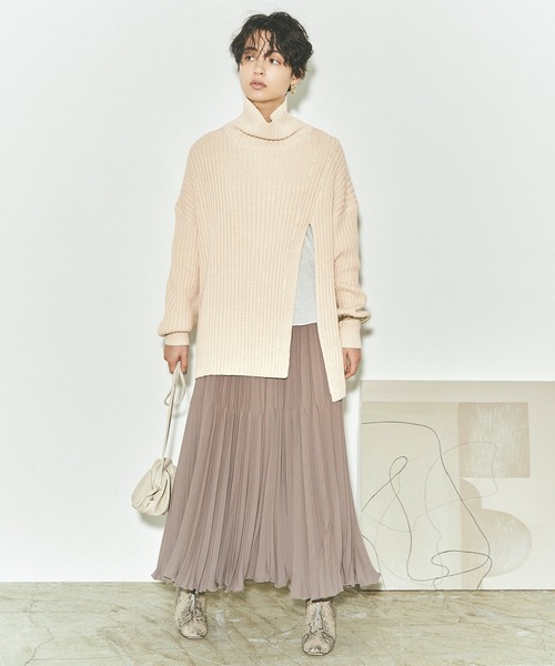 titivate（ティティベイト）の「ｽﾘｯﾄﾃﾞｻﾞｲﾝﾆｯﾄ（ニット/セーター・レディース・ライトグレー/ブラック/ブルー/パープル系その他/ライトベージュ/チャコール・S/M）」の11枚目の写真