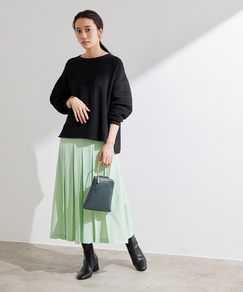 ADAM ET ROPE'(アダムエロペ)の「MIXパターンボリュームニットプルオーバー(カーディガン/ボレロ・レディース・ブラック/オフホワイト・FREE)」の8枚目の写真