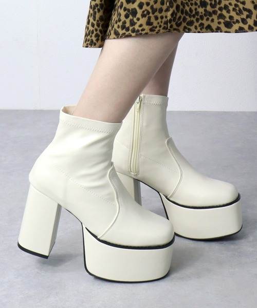 LOVEHUNTER（ラブハンター）の「LOVEHUNTER / スクエアトゥ厚底ジップアップストレッチヒールブーツ(1535)（ブーツ・レディース・ブラック/ブラック系その他/アイボリー/ダークブラウン/シルバー・L/M/LL/S/3L/SS）」の9枚目の写真