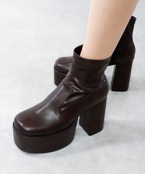 LOVEHUNTER（ラブハンター）の「LOVEHUNTER / スクエアトゥ厚底ジップアップストレッチヒールブーツ(1535)（ブーツ・レディース・ブラック/ブラック系その他/アイボリー/ダークブラウン/シルバー・L/M/LL/S/3L/SS）」の14枚目の写真