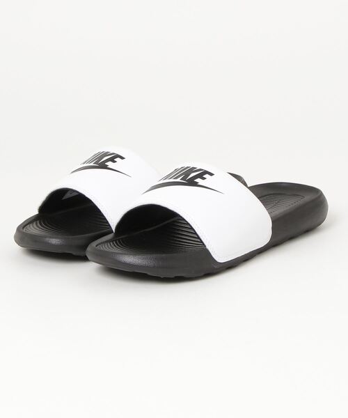 NIKEï¼ãã¤ã­ï¼ã®ãVICTORI ONE SLIDE CN9675-005ï¼ãµã³ãã«ï¼ã - WEAR