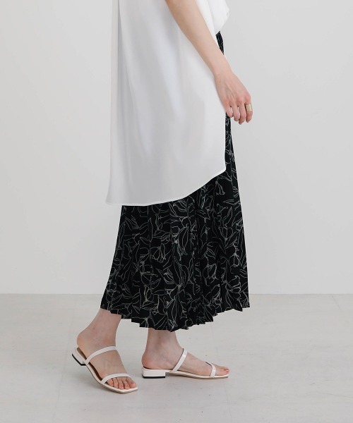 Bou Jeloud（ブージュルード）の「アートフラワープリーツスカート（スカート・レディース・ブラック/ベージュ/ブルー・FREE）」の7枚目の写真