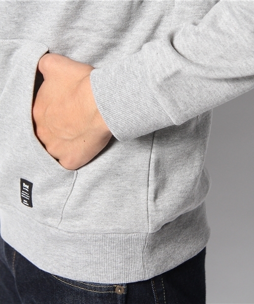 VENCEEXCHANGE（ヴァンスエクスチェンジ）の「ウラケBOXプリントパーカーPO（パーカー・メンズ・ブラック/ロイヤルブルー/シルバー・SMALL/LARGE/MEDIUM）」の10枚目の写真