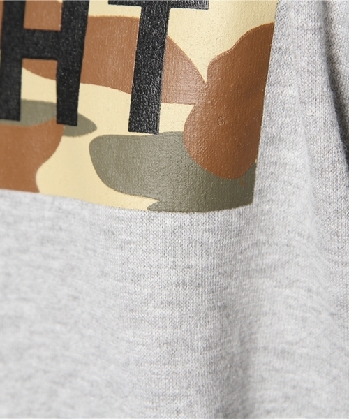 VENCEEXCHANGE（ヴァンスエクスチェンジ）の「ウラケBOXプリントパーカーPO（パーカー・メンズ・ブラック/ロイヤルブルー/シルバー・SMALL/LARGE/MEDIUM）」の5枚目の写真