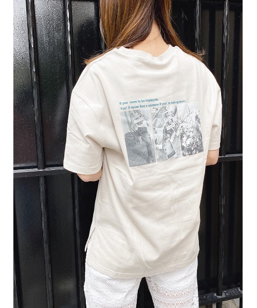 one way（ワンウェイ）の「【oneway】バックフォトプリントTシャツ（Tシャツ/カットソー・レディース・ホワイト/ブラック/ベージュ・FREE）」の3枚目の写真
