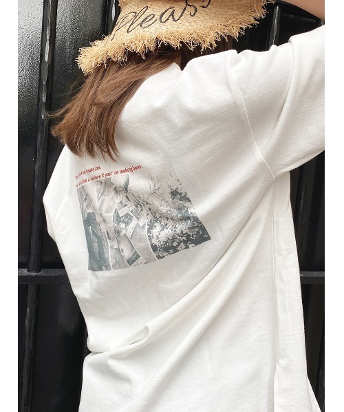 one way（ワンウェイ）の「【oneway】バックフォトプリントTシャツ（Tシャツ/カットソー・レディース・ホワイト/ブラック/ベージュ・FREE）」の6枚目の写真