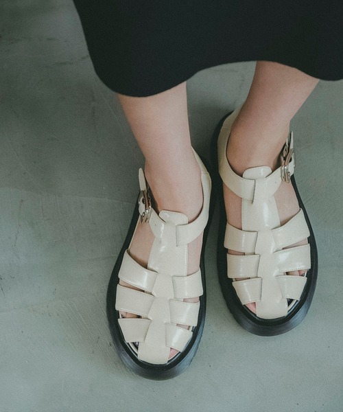 FREE'S MART(フリーズマート)の「◇フットベットグルカサンダル(サンダル・レディース・ホワイト/ブラック・MEDIUM/SMALL)」の4枚目の写真