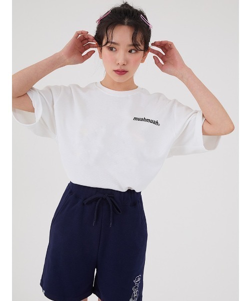 muahmuah（ムーアムーア）の「『muah muah/ムーアムーア』VIVID LOGO HALF T-SHIRT/ヴィヴィッドロゴ 半袖Tシャツ（Tシャツ/カットソー・レディース・ブルー/ピンク/ネイビー/ブラック/ライトグリーン/イエロー/ライトパープル/ホワイト/パープル・FREE）」の12枚目の写真