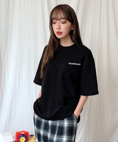 ★muahmuah★ HALF OPEN LOGO HALF T-SHIRT GREY 602 Unisex Athletic Heather Grey t-shirt – Birdgang