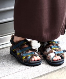【SUICOKE/スイコック】ファーサンダル