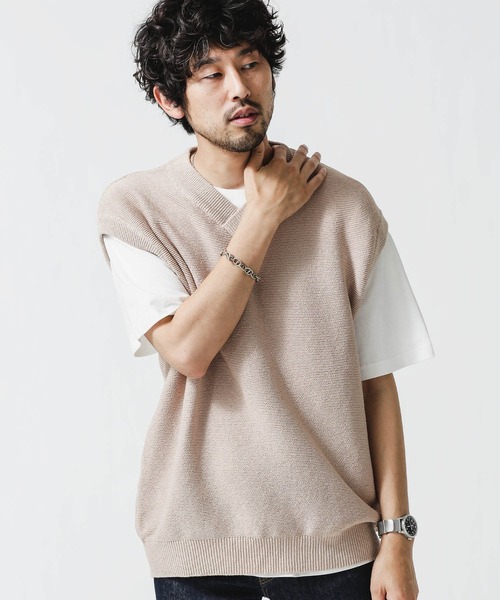 NANO universe（ナノユニバース）の「リネンブレンドニットＶネックベスト（ニット/セーター・メンズ・ベージュ/ブラック/サックスブルー・S/M/L）」の9枚目の写真