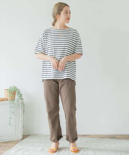 ITEMS URBANRESEARCH(アイテムズ アーバンリサーチ)の「ボートネックボーダーTシャツ(Tシャツ/カットソー・レディース・ベージュ/チャコールグレー/オフホワイト・FREE)」の8枚目の写真