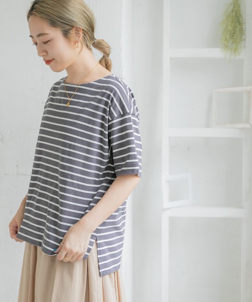 ITEMS URBANRESEARCH(アイテムズ アーバンリサーチ)の「ボートネックボーダーTシャツ(Tシャツ/カットソー・レディース・ベージュ/チャコールグレー/オフホワイト・FREE)」の10枚目の写真