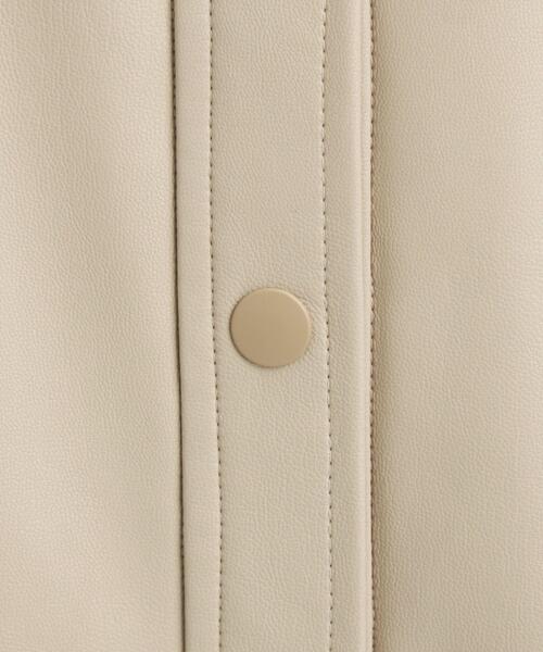 green label relaxing（グリーンレーベルリラクシング）の「フェイクレザー シャツ ジャケット（シャツ/ブラウス・レディース・ブラック/ベージュ・FREE）」の14枚目の写真