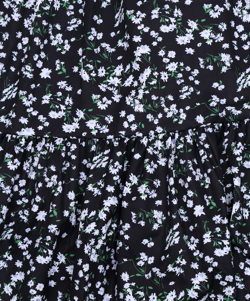 Figments（フィグメンツ）の「花柄ティアードロングスカート（スカート・レディース・ブルー/ブラック・FREE）」の5枚目の写真