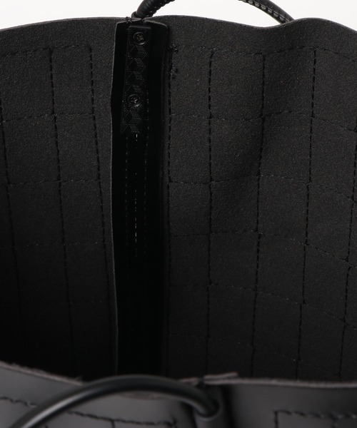 Ambre Neige(アンブルネージュ)の「ポーチツキゴウヒトート/【WEB/EC限定商品】(トートバッグ・レディース・ブラック/アイボリー/ナチュラル・FREE)」の13枚目の写真