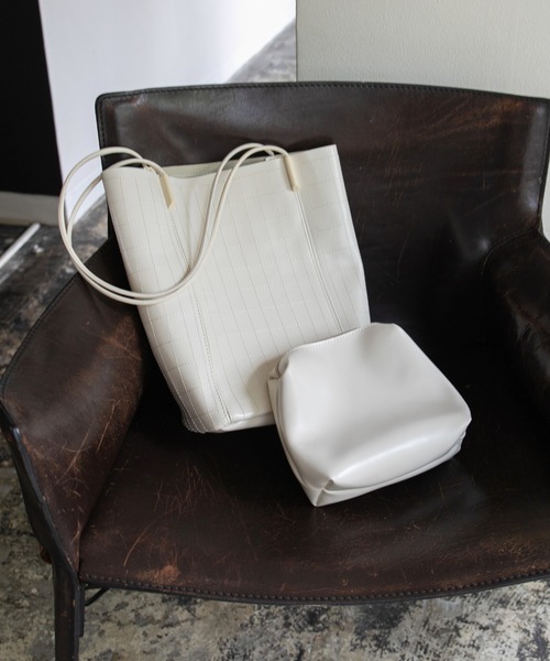 Ambre Neige(アンブルネージュ)の「ポーチツキゴウヒトート/【WEB/EC限定商品】(トートバッグ・レディース・ブラック/アイボリー/ナチュラル・FREE)」の14枚目の写真