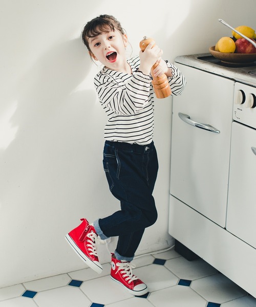 BRANSHES(ブランシェス)の「ガーデナーテーパードデニムパンツ(デニムパンツ・キッズ・ネイビー/ブルー・130cm/140cm/100cm/110cm/90cm/150cm/120cm)」の5枚目の写真