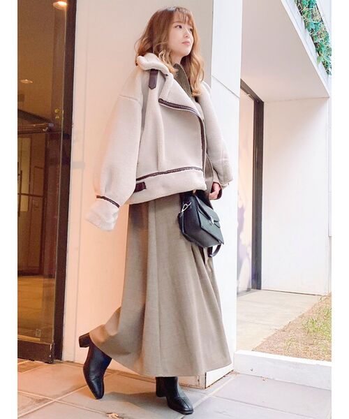 dazzlin（ダズリン）の「ペールパイピングボアブルゾン（ブルゾン・レディース・アイボリー/モカ・FREE）」の10枚目の写真