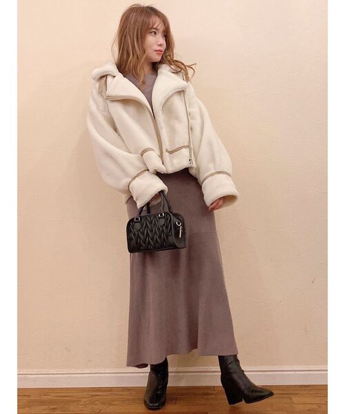 dazzlin（ダズリン）の「ペールパイピングボアブルゾン（ブルゾン・レディース・アイボリー/モカ・FREE）」の15枚目の写真