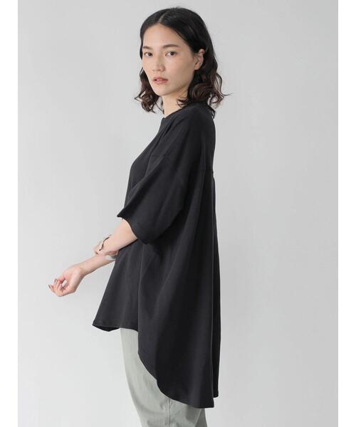 AMERICAN HOLIC(アメリカンホリック)の「バックタック半袖カットチュニック(Tシャツ/カットソー・レディース・ブラック/ライトカーキ/オフホワイト・L/M)」の4枚目の写真