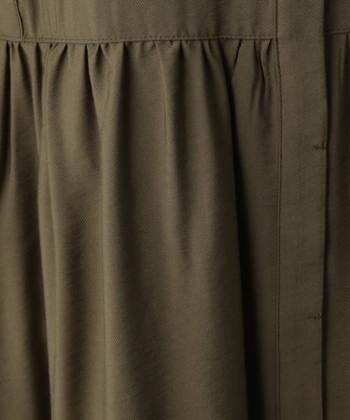 A part by（アパートバイ）の「RyNyペプラムシャツ_長袖　227957（シャツ/ブラウス・レディース・オフホワイト/ブラック/カーキ・FREE）」の18枚目の写真