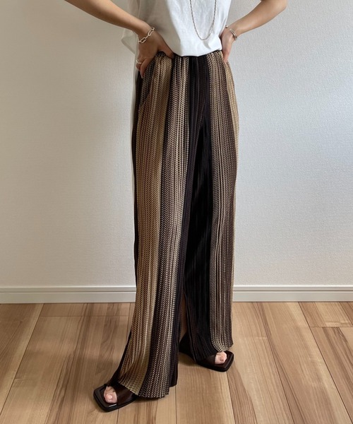 wee9s（ウィークス）の「natural pattern pleats slit pants / ナチュラルパターンウエストゴムプリーツスリットパンツ（その他パンツ・レディース・ブラック/ブラウン・FREE）」の10枚目の写真