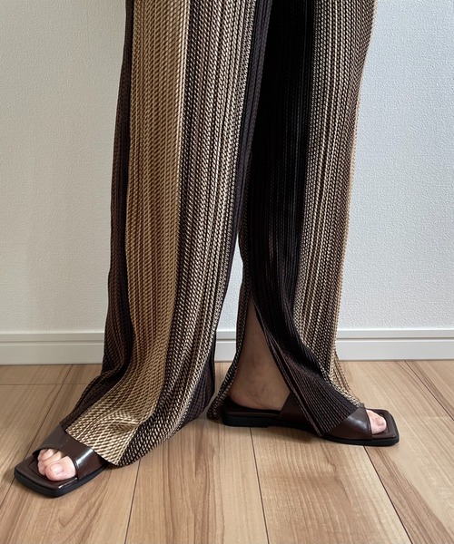 wee9s（ウィークス）の「natural pattern pleats slit pants / ナチュラルパターンウエストゴムプリーツスリットパンツ（その他パンツ・レディース・ブラック/ブラウン・FREE）」の13枚目の写真