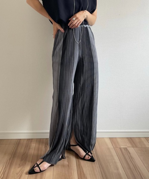 wee9s（ウィークス）の「natural pattern pleats slit pants / ナチュラルパターンウエストゴムプリーツスリットパンツ（その他パンツ・レディース・ブラック/ブラウン・FREE）」の18枚目の写真
