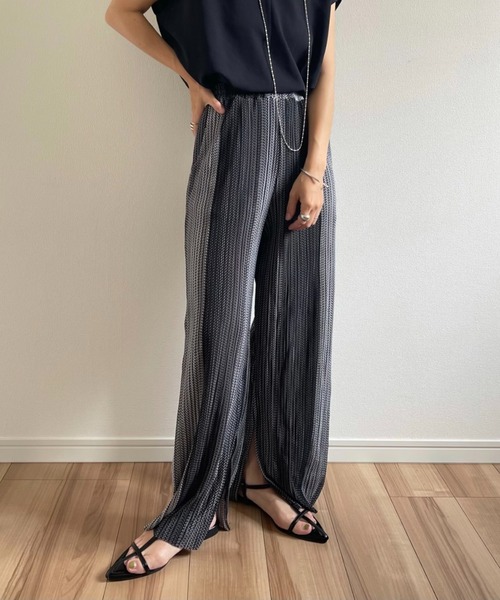 wee9s（ウィークス）の「natural pattern pleats slit pants / ナチュラルパターンウエストゴムプリーツスリットパンツ（その他パンツ・レディース・ブラック/ブラウン・FREE）」の19枚目の写真