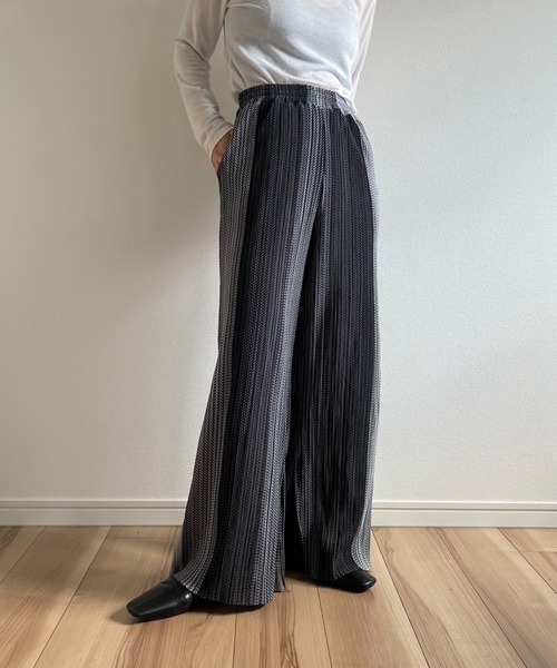 wee9s（ウィークス）の「natural pattern pleats slit pants / ナチュラルパターンウエストゴムプリーツスリットパンツ（その他パンツ・レディース・ブラック/ブラウン・FREE）」の22枚目の写真