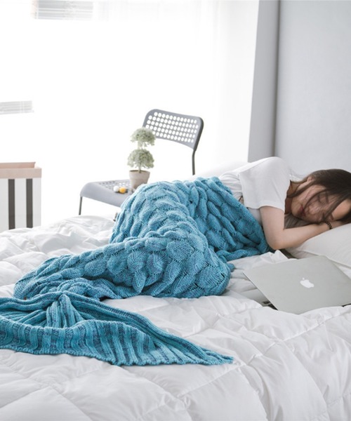 あったかい脚を温めてくれるマーメイドブランケット