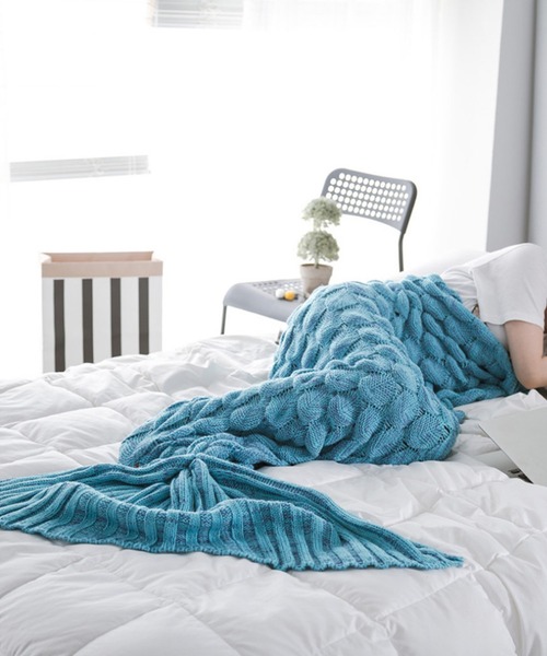 あったかい脚を温めてくれるマーメイドブランケット