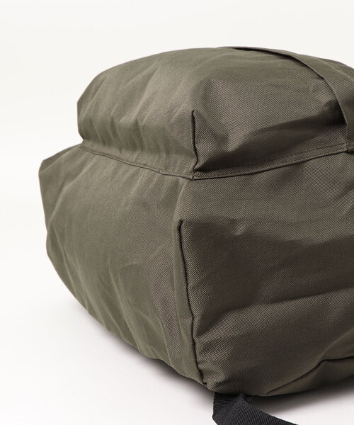 SNOOPY×OLD BETTY'S（スヌーピーカケルオールドベティーズ）の「SNP Embroidery Backpack(FAMILY)（バックパック/リュック・レディース・オリーブ・FREE）」の3枚目の写真